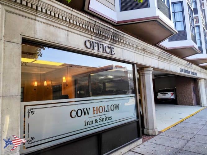 parcheggio Cow Hollow Inn & Suites