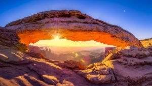 canyonlands-mesa-arch
