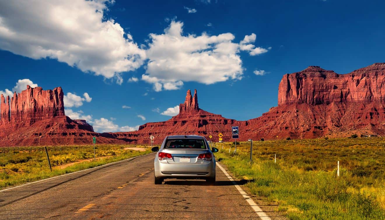 can tourist rent car in usa