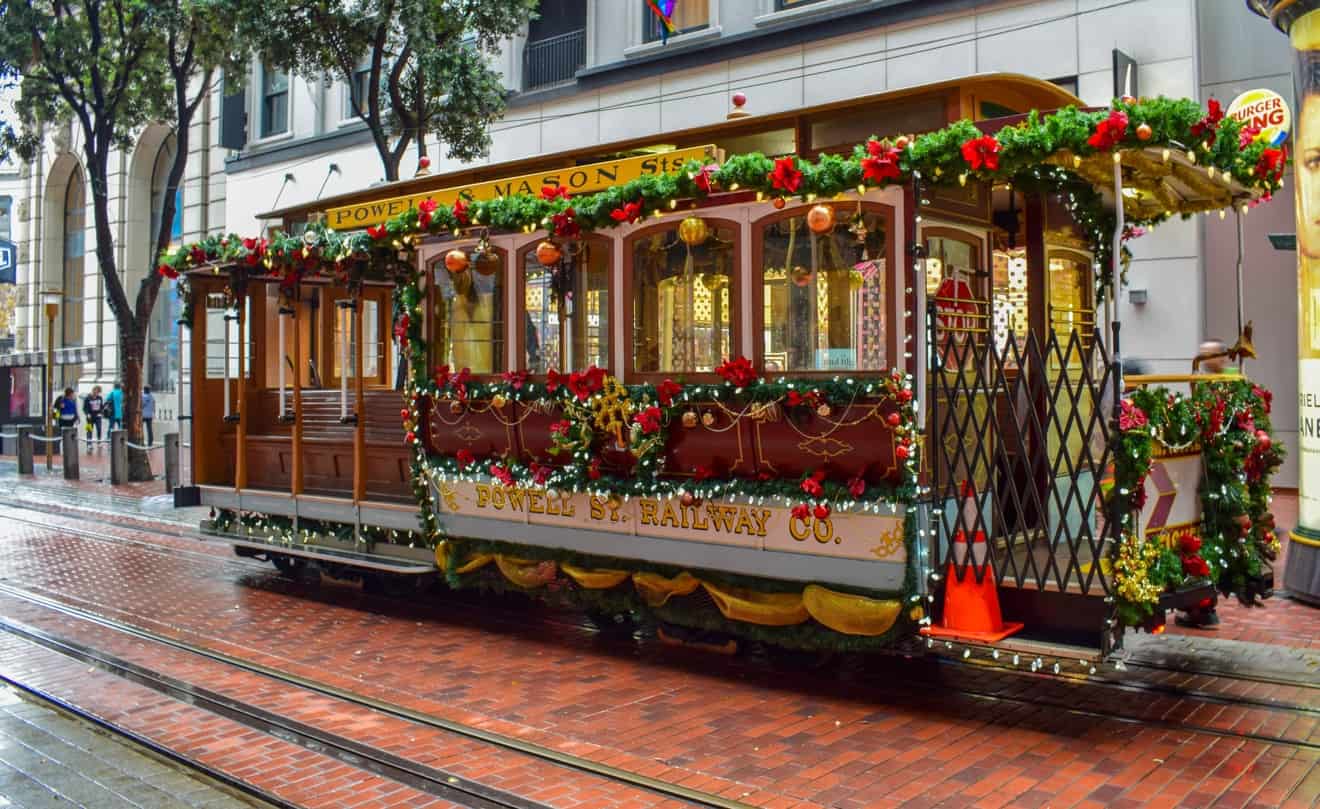 places to visit in california during christmas