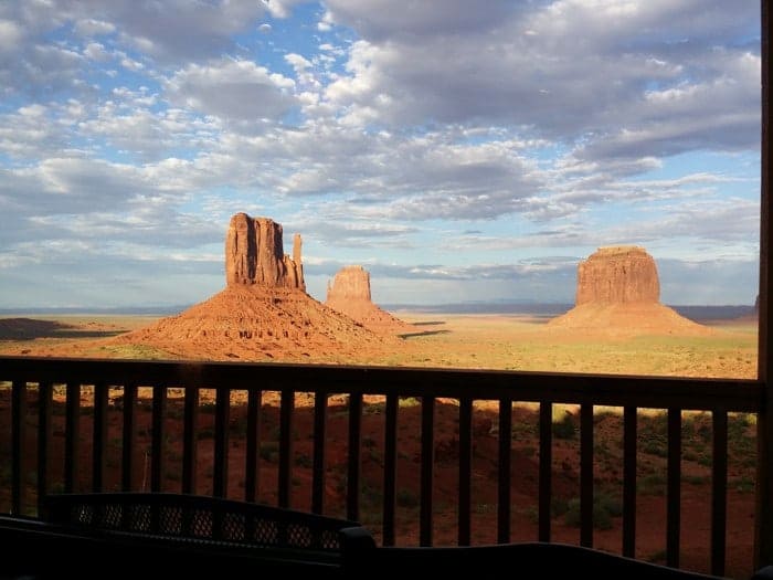 The view hotel monument valley the best place to stay in the park 
