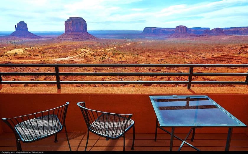 The view hotel monument valley the best place to stay in the park 
