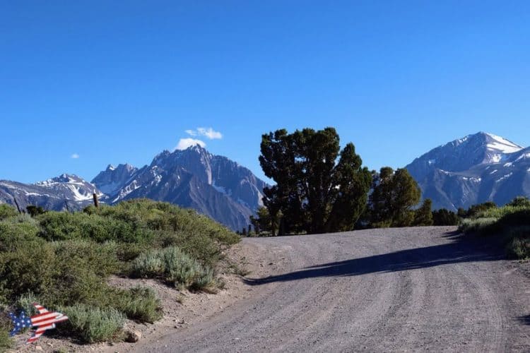 Hot Creek Geological Site Road