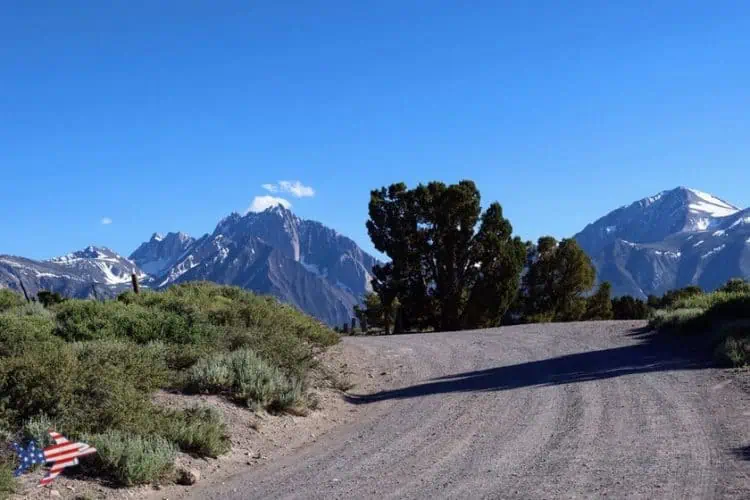Hot Creek Geological Site Road