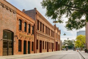 things to do near Olvera Street