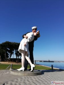 San Diego Unconditional Surrender statue